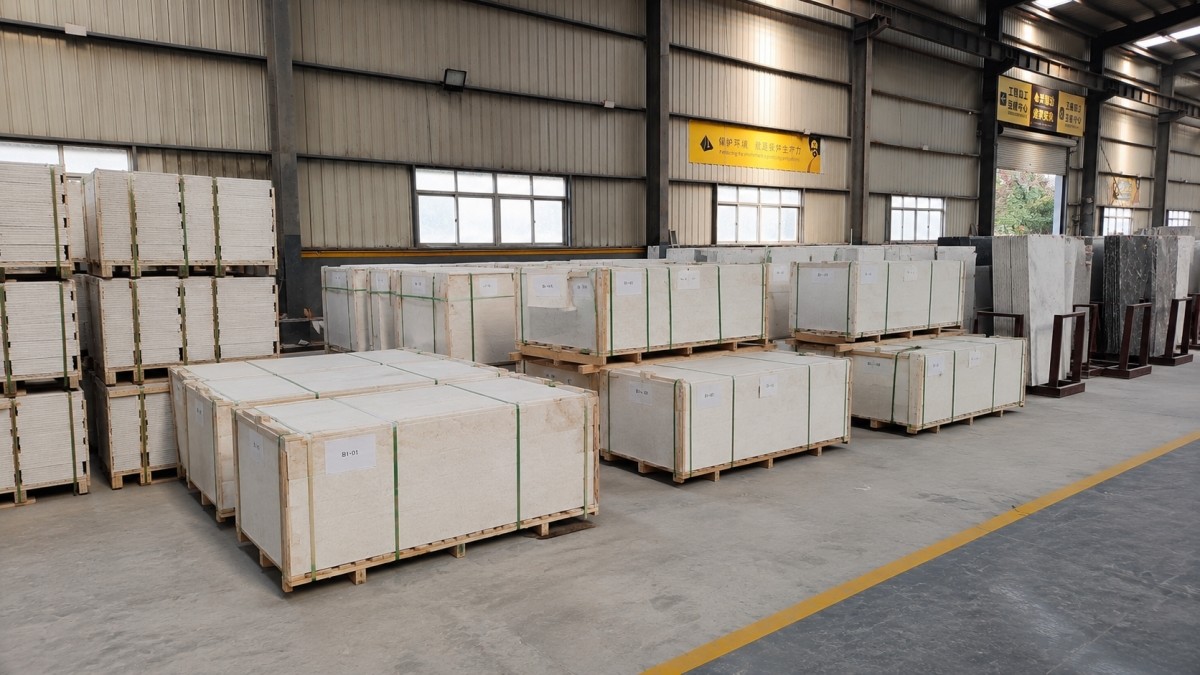 Stone flooring materials packed by project area for export supply